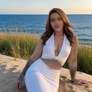 Adele Love | An Enchanting Mistress