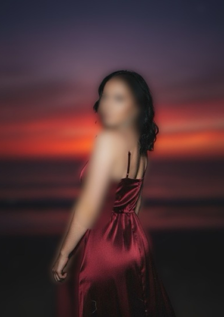 Ariah Adams | Brunette Beauty