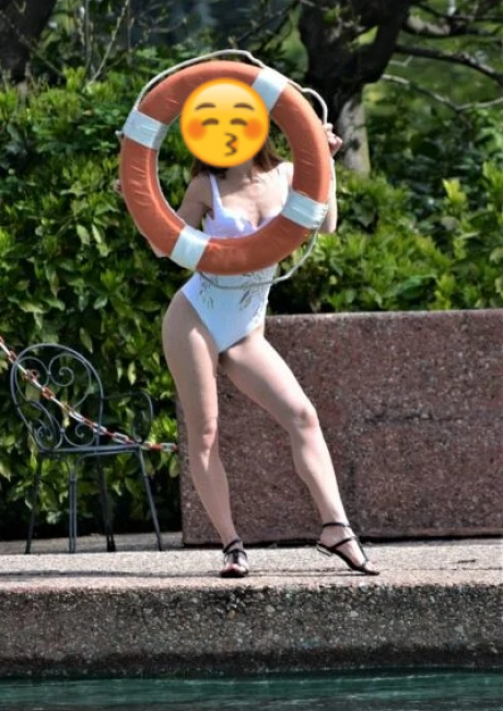 Call Girl Dubai +971585498622
