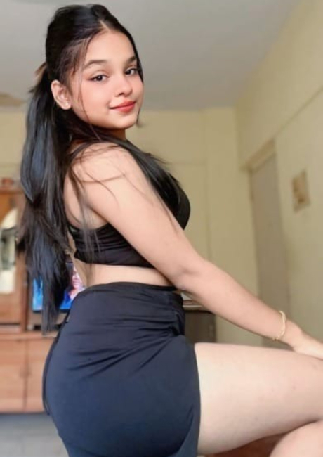 Call Girls In Aiims Metro ✔️✲[[99-58-O-18831]]✲ 
