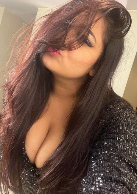 Call Girls Services In Noida sector 104, ❤️ ௹ 99580✔️18831 ⇒≛∑ 