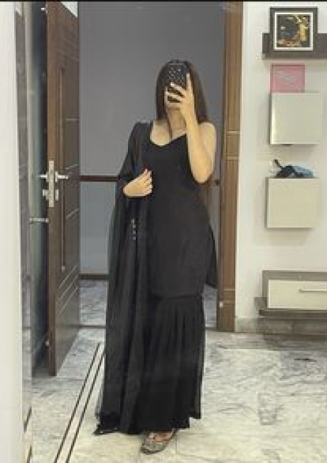 Call Girls in Sectors  117 Noida Personals Escorts 9899001462