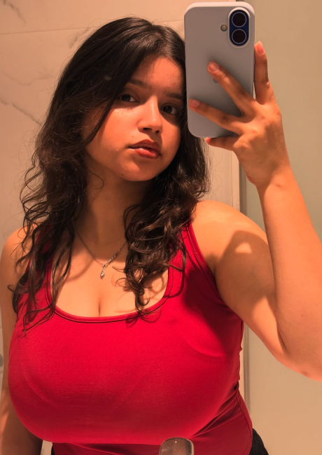 Call Girls In Kailash Colony 9711014705  Escort Service