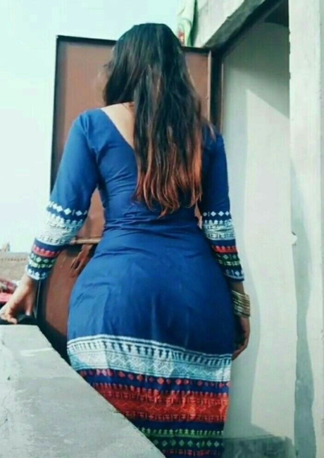 Call Girls in South Ex Delhi | 8448224330