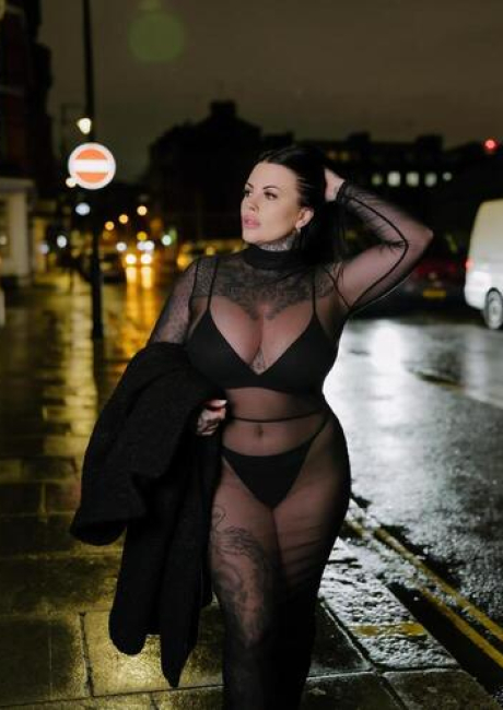 Beau Moore | Big Busty Goddess 