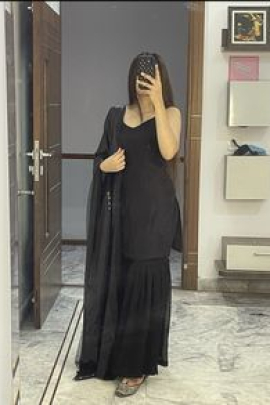 Call Girls in Sectors  26 Noida  Personals Escorts   9899001462 