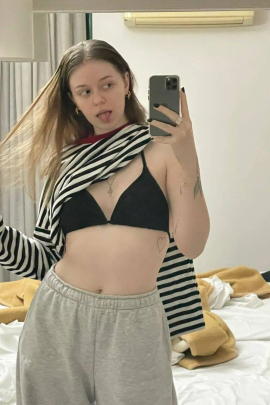  Escorts in Sarojini Nagar 9958659377| call girls