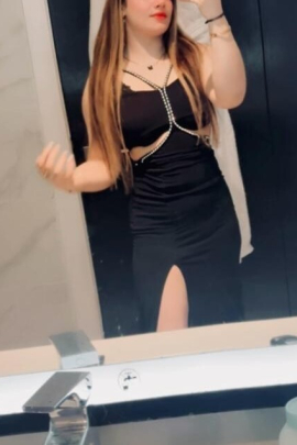 Call Girls in Chattarpur 8448224330 Call Girl Service Delhi