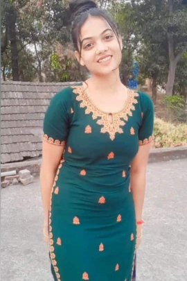 Call Girls In Triveni Complex- ↬₰₰ 9958O18831 ♪♪↬